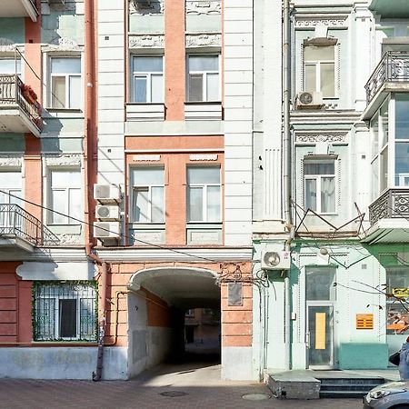 S12-58 Modern Aparthotel With Two 2Bedrooms In Central Kiev - Bessarabska Squere - Gulliver Mall - Olympic Stadium - Palace Of Sports - Saksahanskoho St, 12Б Exterior photo