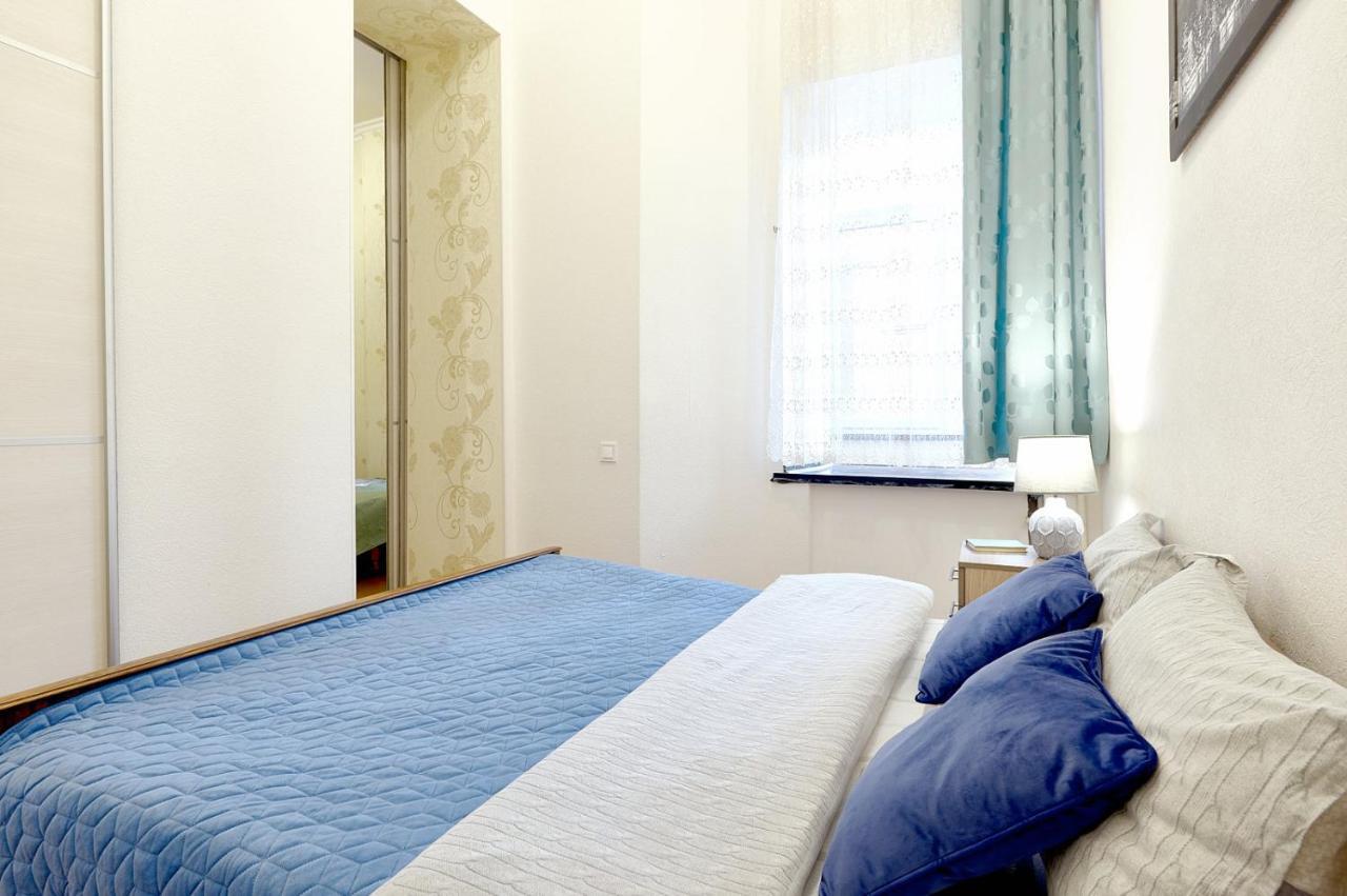 S12-58 Modern Aparthotel With Two 2Bedrooms In Central Kiev - Bessarabska Squere - Gulliver Mall - Olympic Stadium - Palace Of Sports - Saksahanskoho St, 12Б Exterior photo