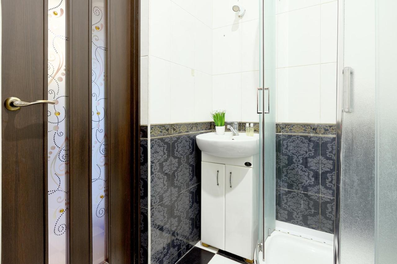 S12-58 Modern Aparthotel With Two 2Bedrooms In Central Kiev - Bessarabska Squere - Gulliver Mall - Olympic Stadium - Palace Of Sports - Saksahanskoho St, 12Б Exterior photo